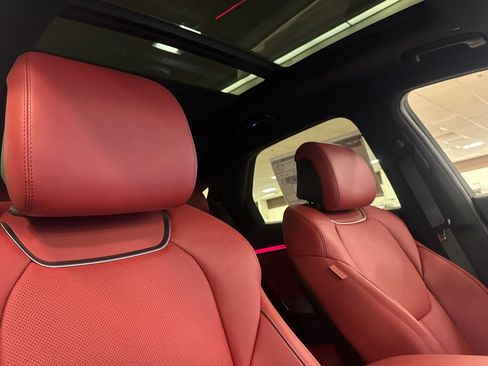 New 2026 Genesis GV70 2.5T Sport Prestige AWD/4WD image 17