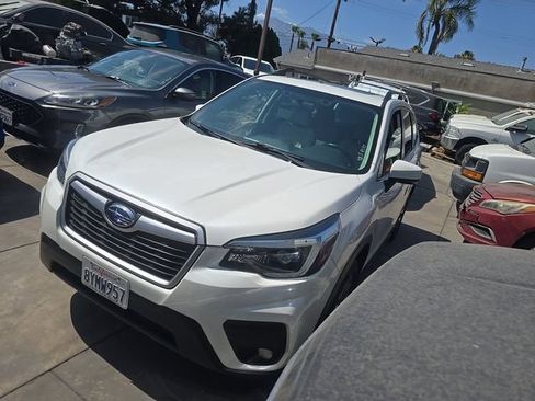 Used 2021 Subaru Forester Premium AWD/4WD image 1