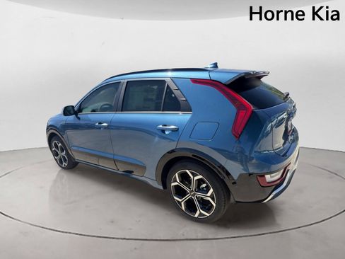 New 2026 Kia Niro SX Touring FWD image 5