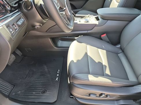 New 2026 Cadillac XT5 Premium Luxury w/ LPO, ONYX Package FWD image 32