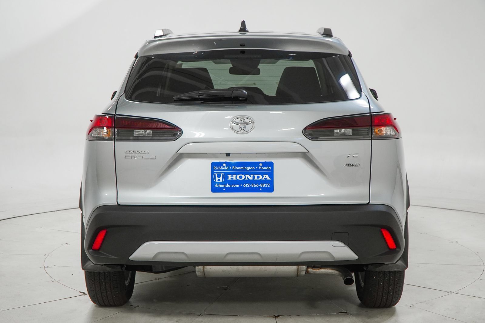 Used 2026 Toyota Corolla Cross LE w/ Moonroof Package AWD/4WD image 9