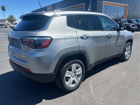 Used 2022 Jeep Compass Latitude w/ Convenience Group image 5