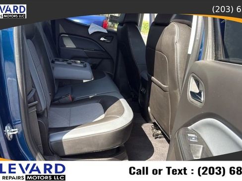 Used 2019 Chevrolet Colorado Z71 AWD/4WD image 31