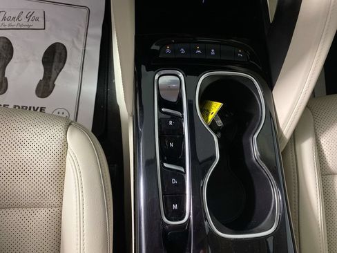 Certified 2023 Buick Envision Essence AWD/4WD image 19