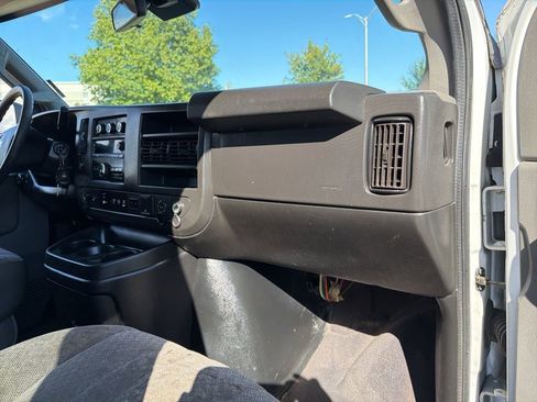 Used 2019 Chevrolet Express 3500 LT w/ LT Preferred Equipment Group image 13