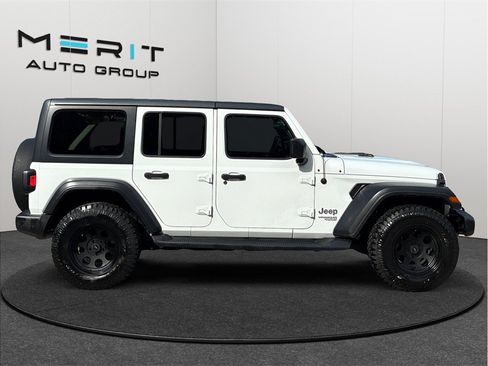 Used 2018 Jeep Wrangler Unlimited Sport S AWD/4WD image 10