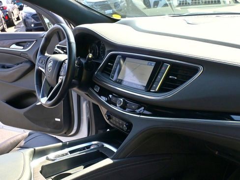 Used 2024 Buick Enclave Avenir w/ Avenir Technology Package image 28