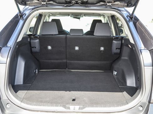 Used 2025 Toyota RAV4 XLE FWD image 25