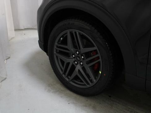 New 2026 Ford Explorer ST image 31