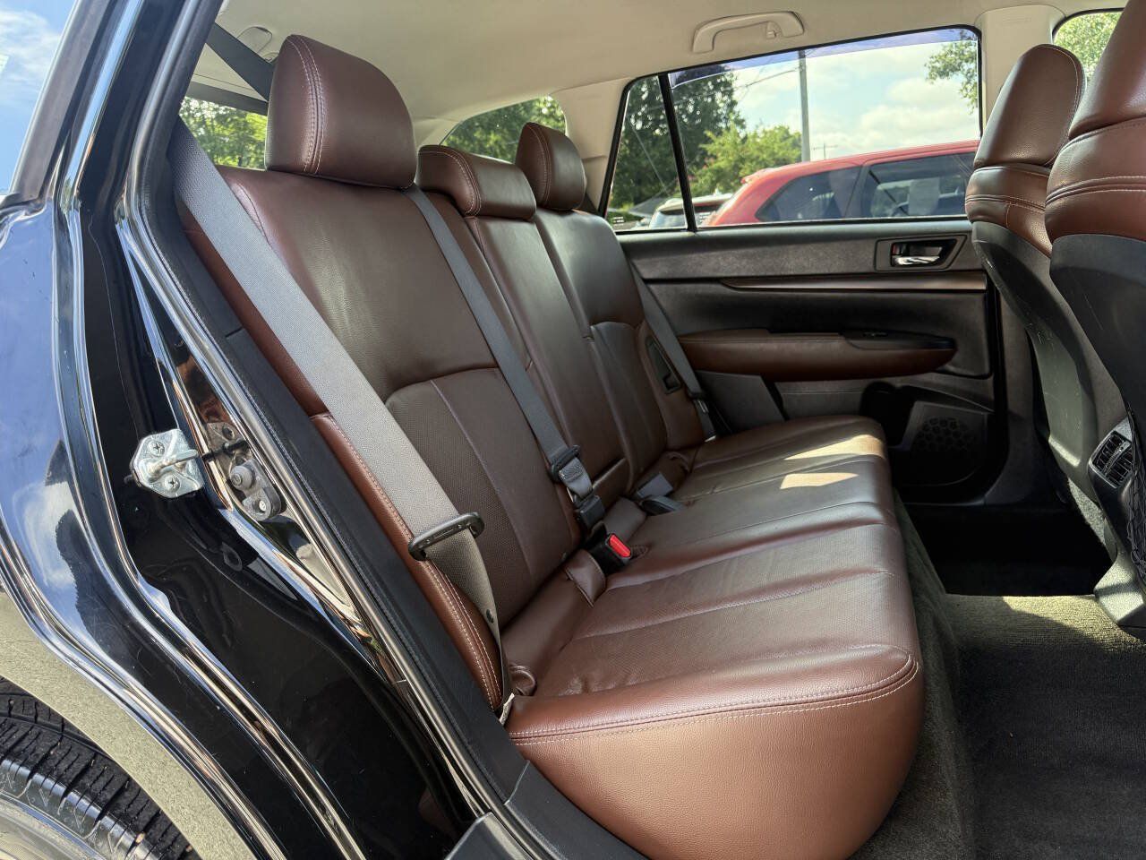Used 2013 Subaru Outback 2.5i Limited AWD/4WD image 16