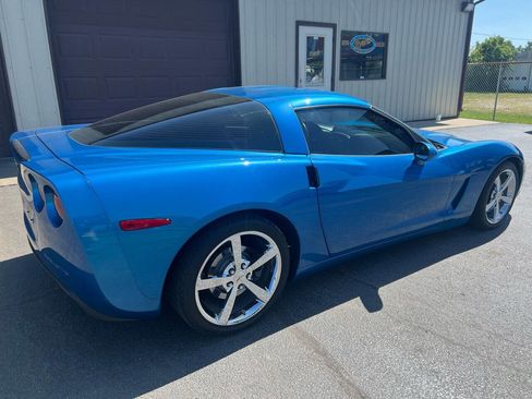 Used 2010 Chevrolet Corvette Coupe w/ 1LT RWD image 53