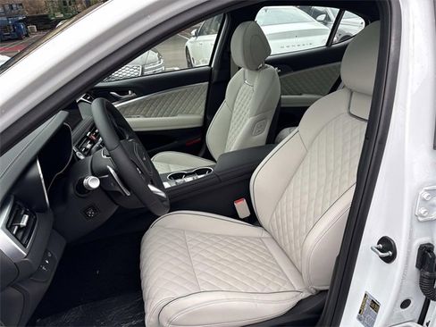 Used 2025 Genesis G70 3.3T Advanced w/ Sport Prestige Package image 23