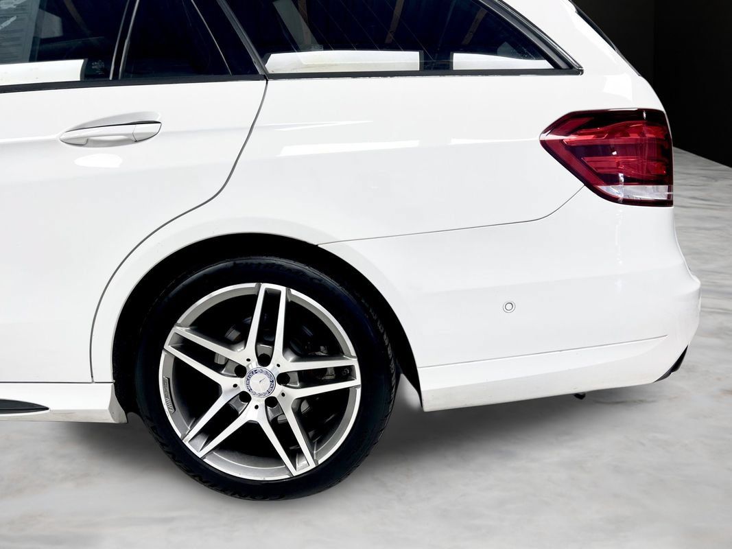 Used 2016 Mercedes-Benz E 350 4MATIC Wagon image 13