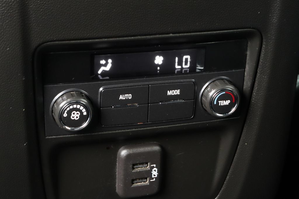 Used 2024 Buick Enclave Essence w/ Sport Touring Edition FWD image 40