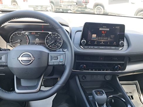 New 2026 Nissan Rogue SV AWD/4WD image 13