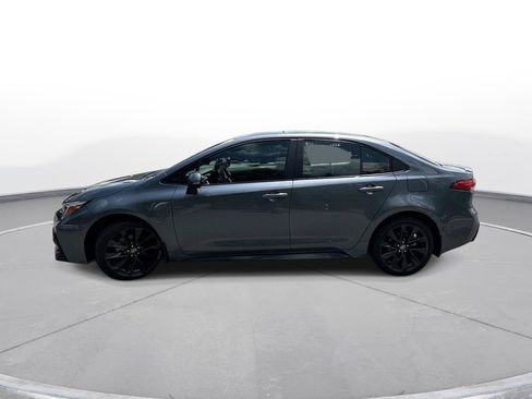 Used 2025 Toyota Corolla SE w/ Convenience Package FWD image 9