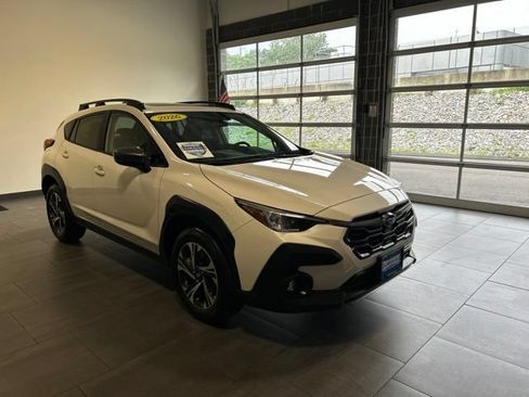Used 2026 Subaru Crosstrek 2.5i Premium AWD/4WD image 11