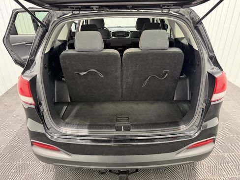Used 2016 Kia Sorento LX AWD/4WD image 12