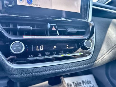 Used 2025 Toyota Corolla SE image 27
