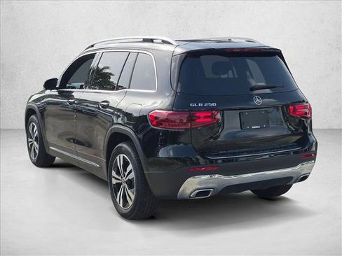 New 2026 Mercedes-Benz GLB 250 image 8