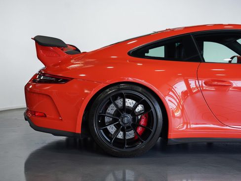 Used 2018 Porsche 911 GT3 RWD image 7