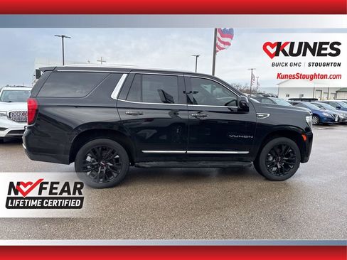 Used 2021 GMC Yukon SLT w/ SLT Premium Package image 13