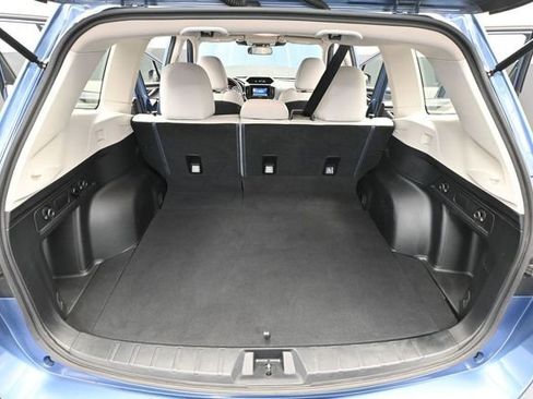 Used 2023 Subaru Forester AWD/4WD image 37