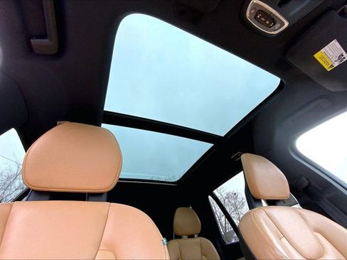 Used 2018 Volvo XC90 T5 Momentum w/ Convenience Package image 21