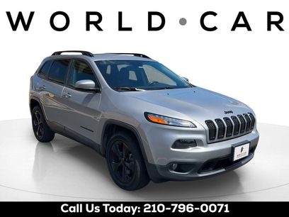Used 2018 Jeep Cherokee Latitude w/ Altitude Package
