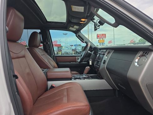 Used 2014 Ford Expedition King Ranch RWD image 19