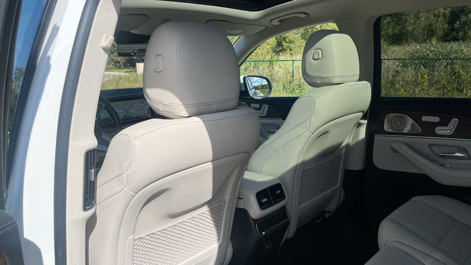 Certified 2023 Mercedes-Benz GLS 450 4MATIC image 31