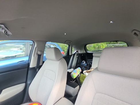 Used 2024 Honda HR-V LX image 7