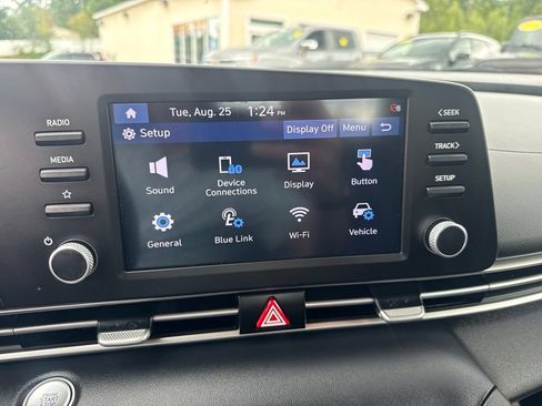 Used 2023 Hyundai Elantra SEL FWD image 20