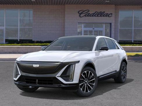 New 2026 Cadillac Lyriq Sport image 6