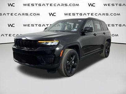 Used 2023 Jeep Grand Cherokee Altitude