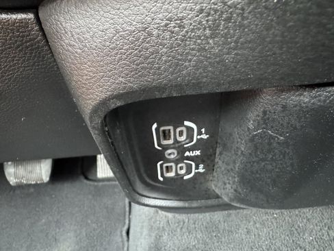 Used 2021 RAM 1500 Big Horn image 16