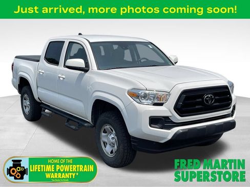 Used 2022 Toyota Tacoma SR AWD/4WD image 1