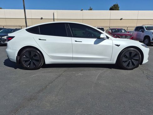 Used 2025 Tesla Model 3 Long Range image 8
