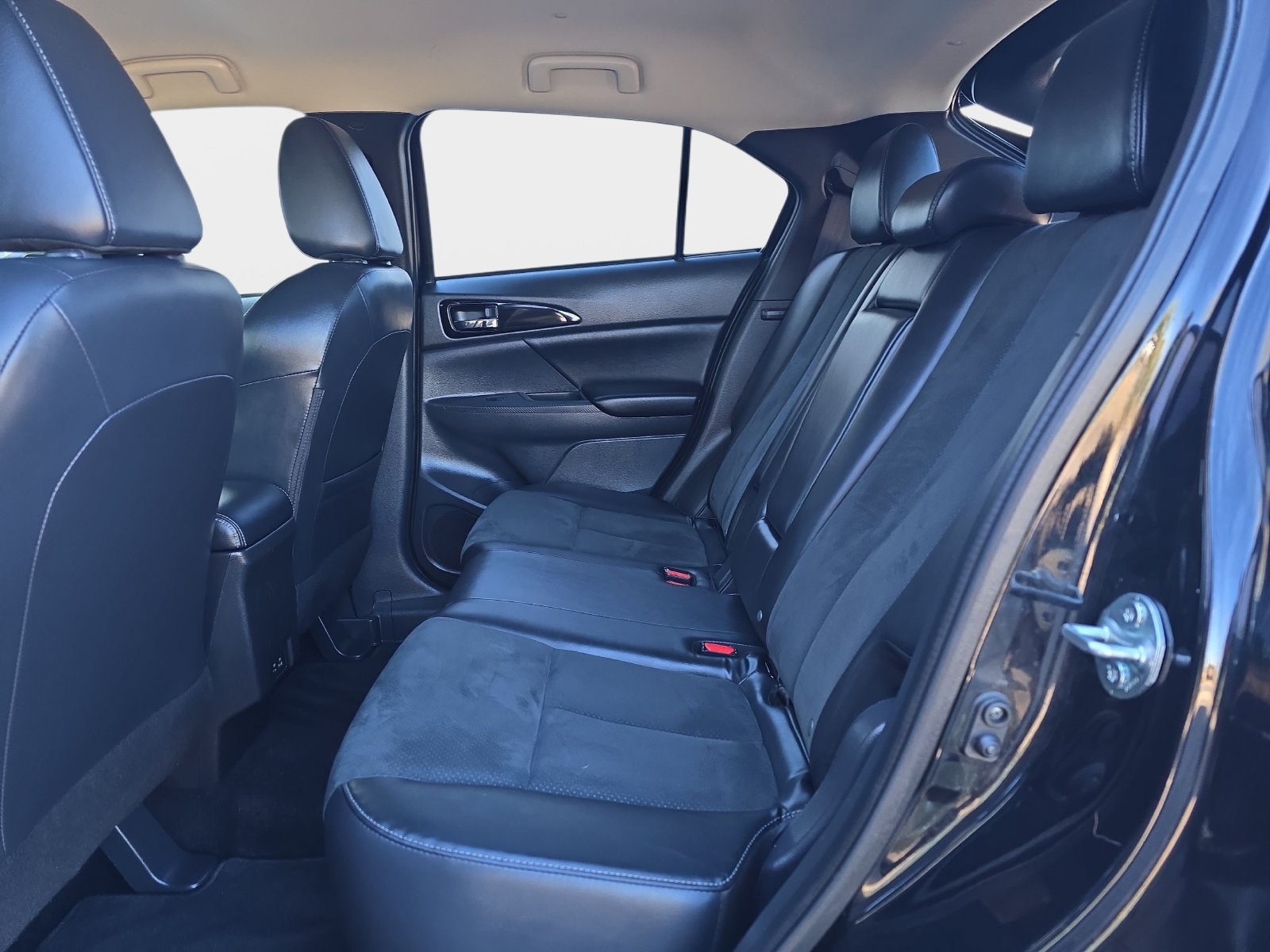 Used 2025 Mitsubishi Eclipse Cross SE AWD/4WD image 16