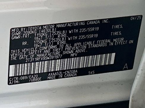 Used 2025 Toyota RAV4 Limited FWD image 31