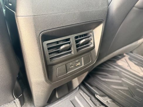 Used 2023 GMC Canyon Elevation w/ Elevation Premium Package RWD image 19