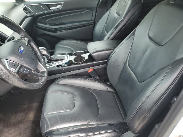 Used 2016 Ford Edge Titanium w/ Technology Package FWD image 17
