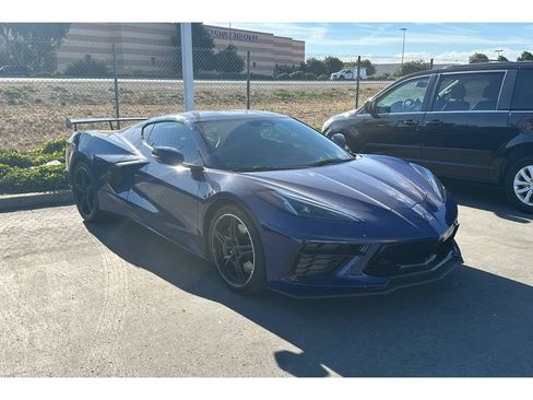Used 2025 Chevrolet Corvette Stingray Coupe w/ Z51 Performance Package RWD image 2