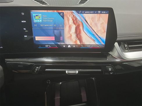 Certified 2025 BMW X1 xDrive28i w/ Technology Package image 17