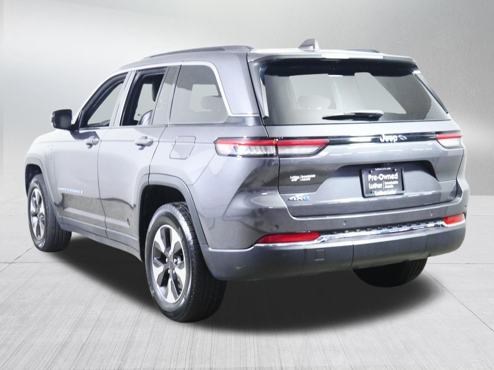 Used 2024 Jeep Grand Cherokee Limited 4xe AWD/4WD image 5