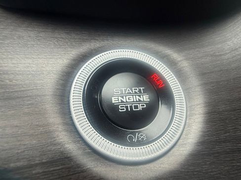 New 2025 Jeep Grand Cherokee L Limited w/ Black Appearance Package image 29