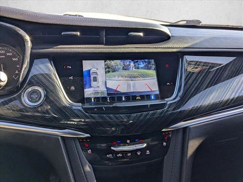 Used 2024 Cadillac XT6 Premium Luxury w/ Technology Package image 14