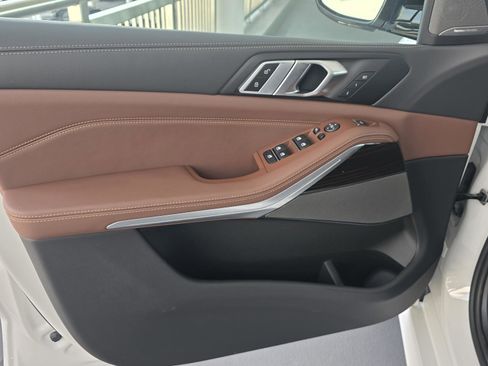 New 2026 BMW X5 xDrive40i w/ M Sport Package image 18