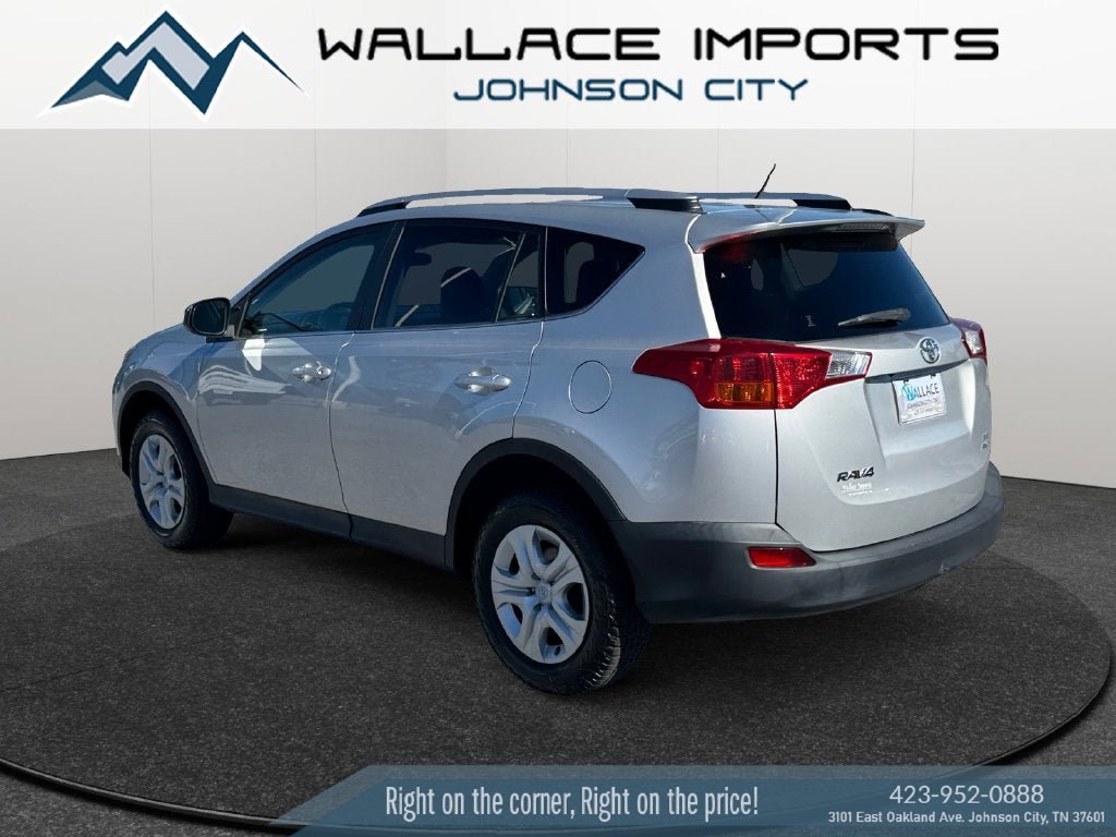 Used 2015 Toyota RAV4 LE AWD/4WD image 3