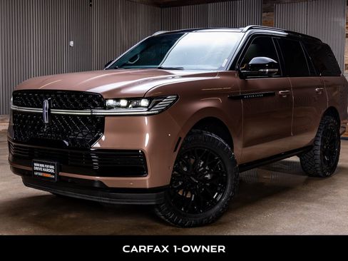 Used 2025 Lincoln Navigator Black Label AWD/4WD image 5